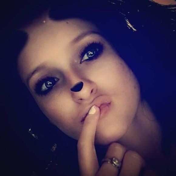 Meet your Posher, Sarah - Picture 1 of 1